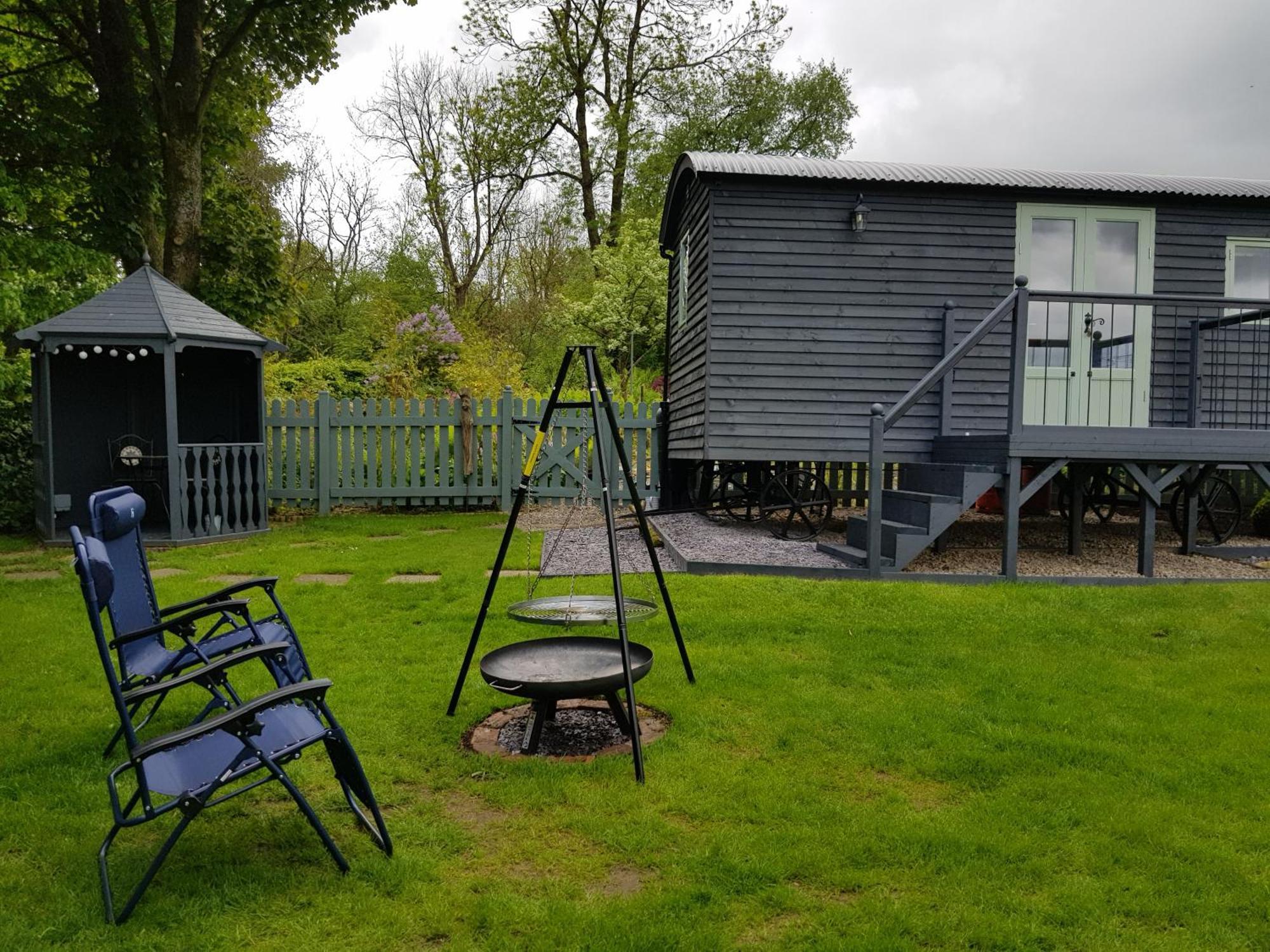 Braeside Shepherd'S Hut - Greenhead - Hadrian'S Wall - Northumberland Exterior foto